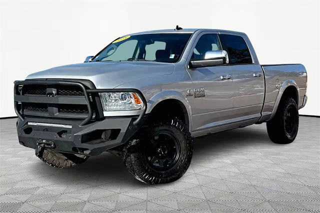 2018 Ram 3500 Laramie 4WD photo