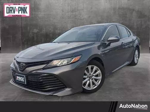 2018 Toyota Camry LE FWD photo