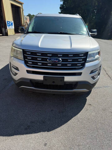 2017 Ford Explorer XLT FWD photo