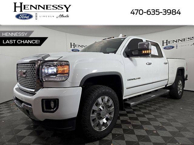 2016 GMC Sierra 2500HD Denali 4WD photo