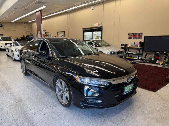 2018 Honda Accord Touring 1.5T FWD photo
