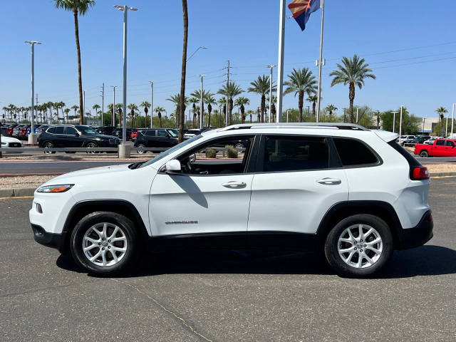 2018 Jeep Cherokee Latitude FWD photo