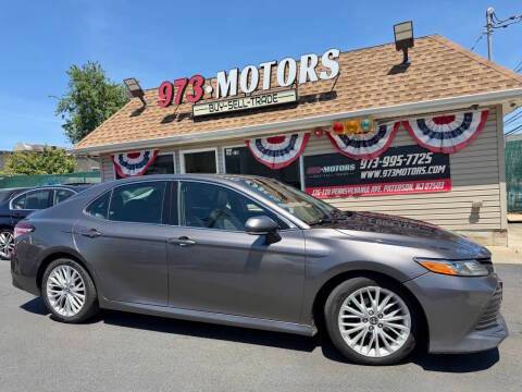 2018 Toyota Camry Hybrid XLE FWD photo