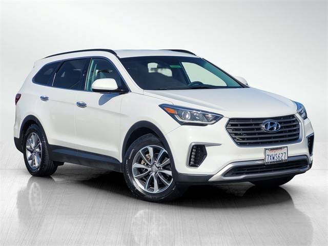 2017 Hyundai Santa Fe SE FWD photo