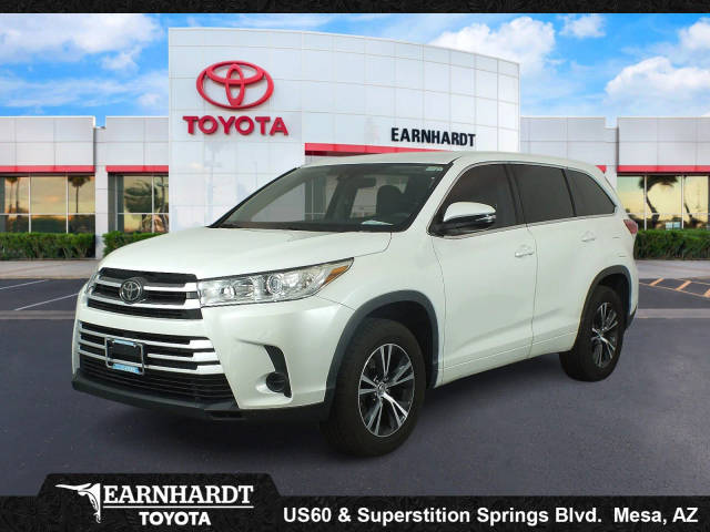 2018 Toyota Highlander LE FWD photo