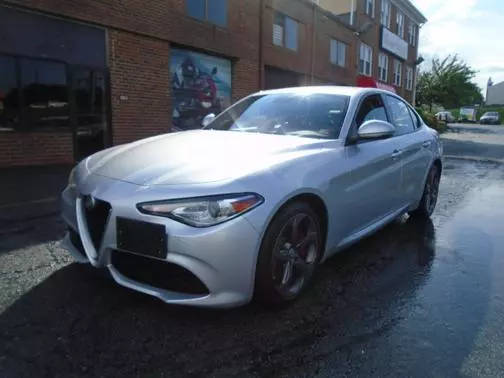 2018 Alfa Romeo Giulia  AWD photo