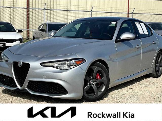 2018 Alfa Romeo Giulia RWD photo