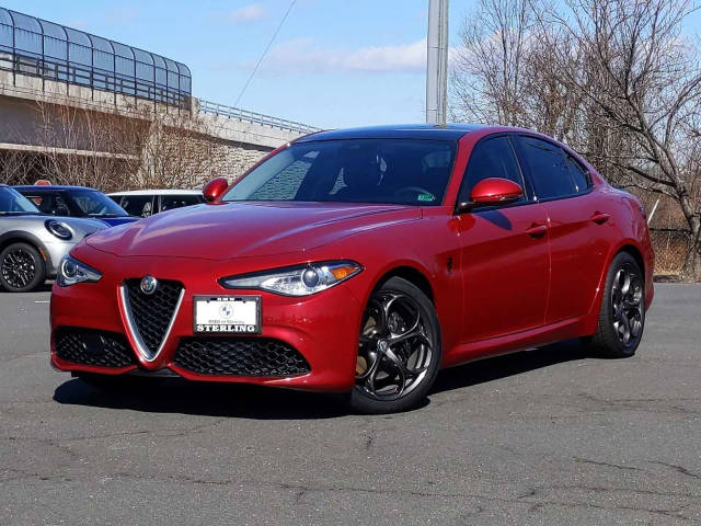 2018 Alfa Romeo Giulia Ti Sport AWD photo