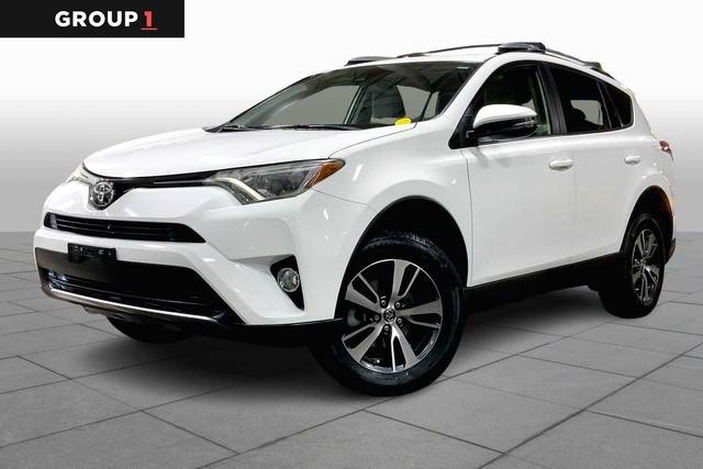 2018 Toyota RAV4 XLE AWD photo