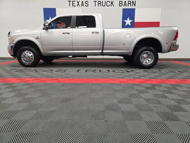 2018 Ram 3500 Laramie 4WD photo