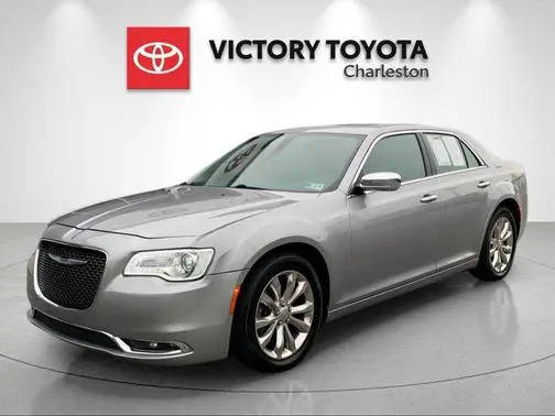 2017 Chrysler 300 300C AWD photo