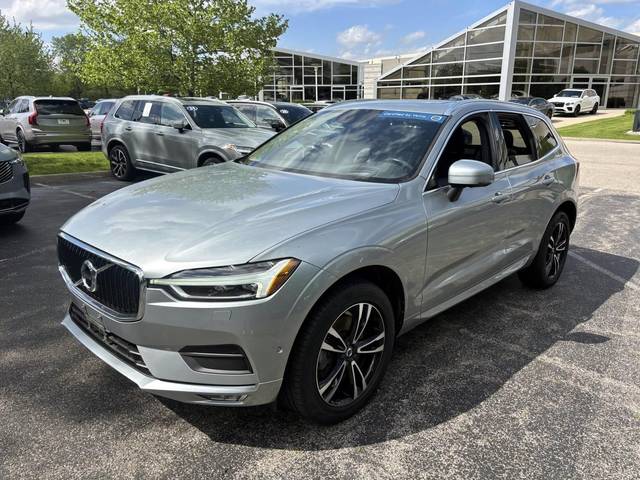 2018 Volvo XC60 Momentum AWD photo