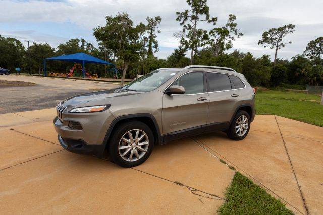 2018 Jeep Cherokee Limited 4WD photo