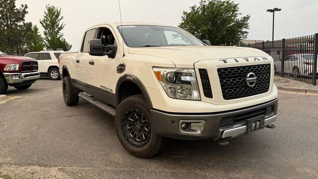 2017 Nissan Titan XD PRO-4X 4WD photo