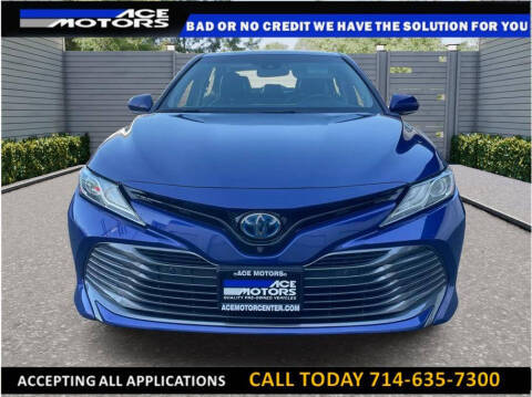 2018 Toyota Camry Hybrid XLE FWD photo