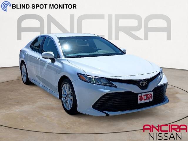 2018 Toyota Camry LE FWD photo