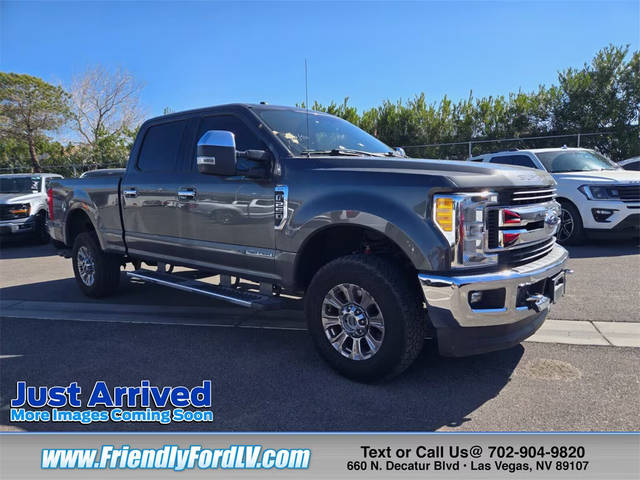 2017 Ford F-250 Super Duty XLT 4WD photo