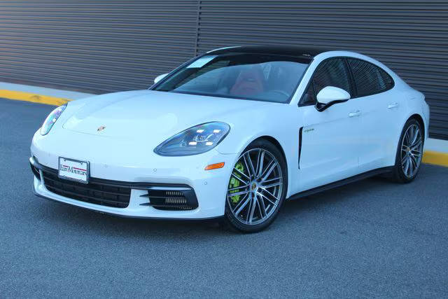 2018 Porsche Panamera 4 E-Hybrid AWD photo
