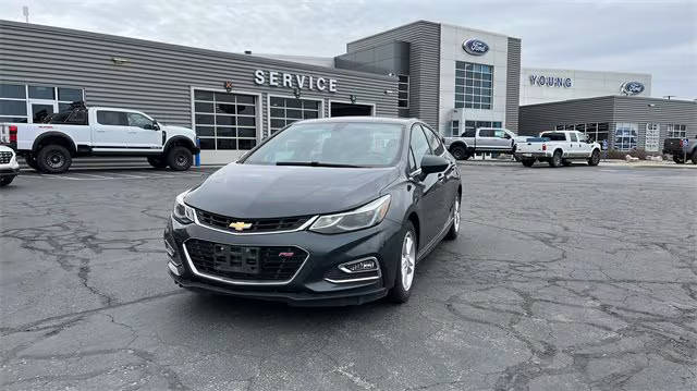 2018 Chevrolet Cruze LT FWD photo