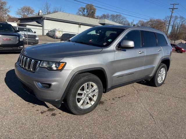 2018 Jeep Grand Cherokee Laredo E 4WD photo
