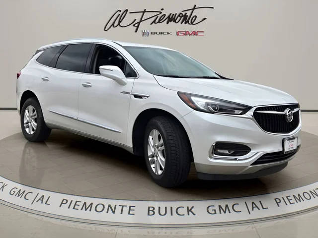 2018 Buick Enclave Essence AWD photo