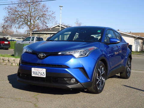 2018 Toyota C-HR XLE Premium FWD photo