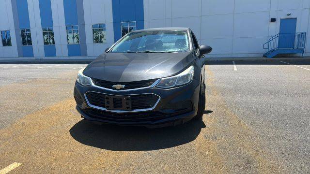 2018 Chevrolet Cruze LS FWD photo
