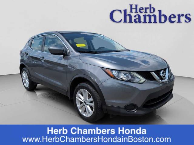 2017 Nissan Rogue Sport S AWD photo