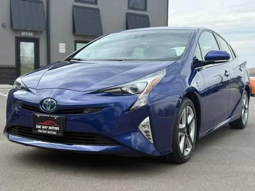 2017 Toyota Prius Four Touring FWD photo