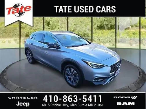 2018 Infiniti QX30 Premium AWD photo