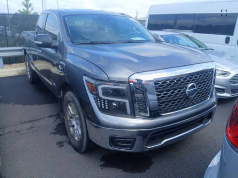 2017 Nissan Titan SV RWD photo