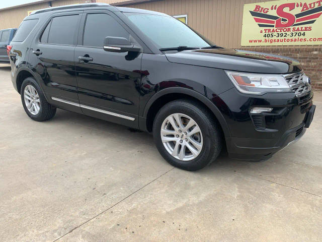2018 Ford Explorer XLT 4WD photo