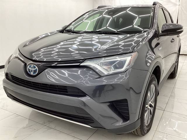 2018 Toyota RAV4 Hybrid LE AWD photo