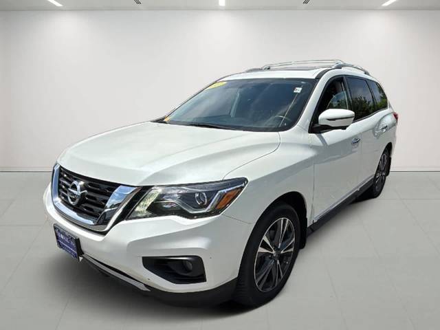 2017 Nissan Pathfinder Platinum 4WD photo