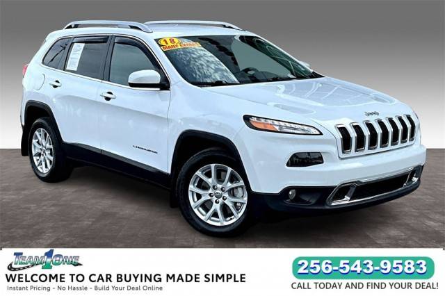 2018 Jeep Cherokee Latitude Plus FWD photo