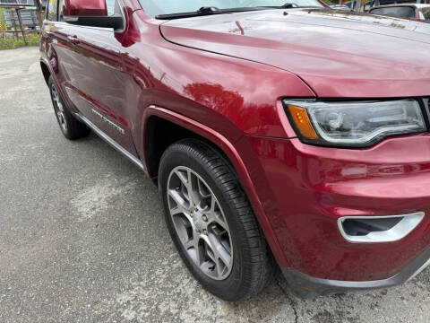 2018 Jeep Grand Cherokee Sterling Edition 4WD photo