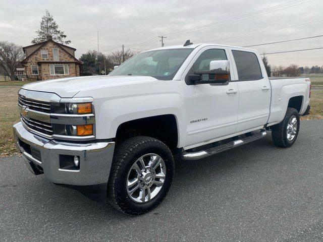 2018 Chevrolet Silverado 2500HD LT 4WD photo