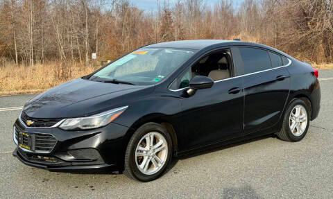 2018 Chevrolet Cruze LT FWD photo