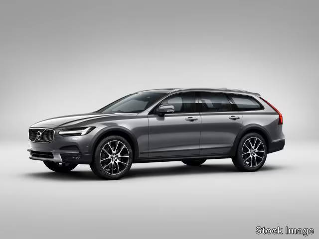 2018 Volvo V90 Cross Country  AWD photo