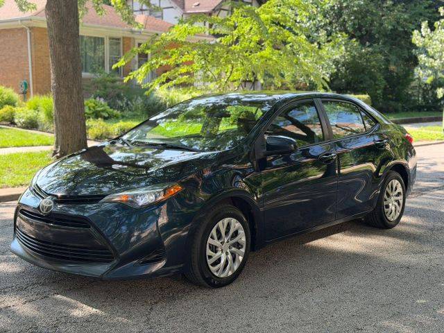 2018 Toyota Corolla LE FWD photo