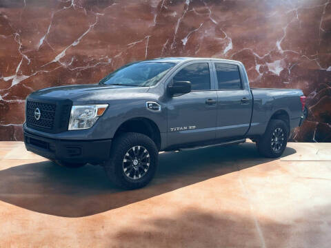 2017 Nissan Titan XD S 4WD photo