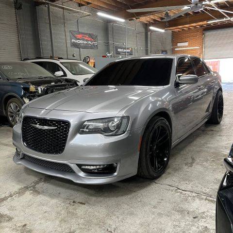 2018 Chrysler 300 300S RWD photo