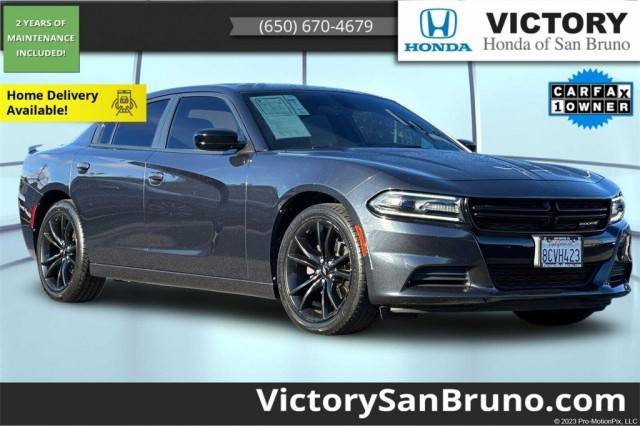 2018 Dodge Charger SXT RWD photo