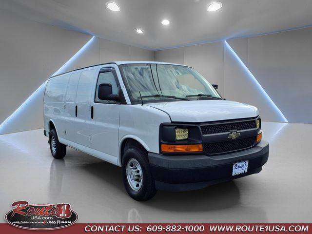 2017 Chevrolet Express Cargo  RWD photo