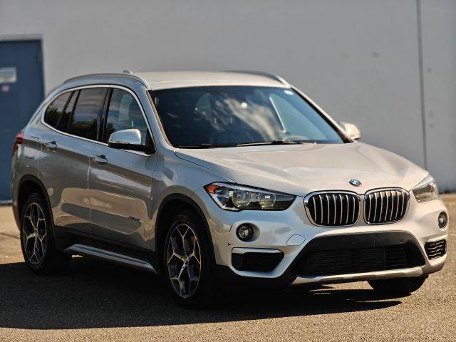 2017 BMW X1 xDrive28i AWD photo