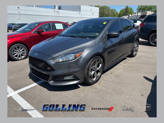 2018 Ford Focus ST FWD photo