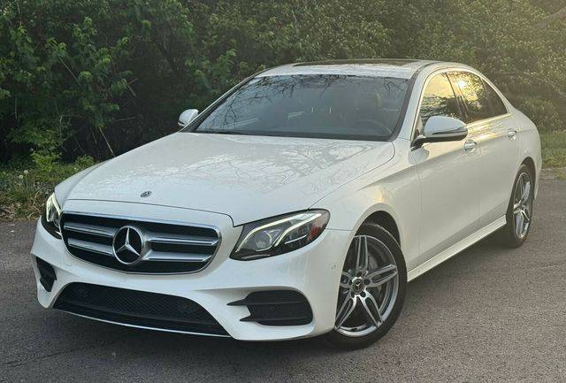 2018 Mercedes-Benz E-Class E 300 AWD photo