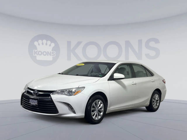 2016 Toyota Camry LE FWD photo