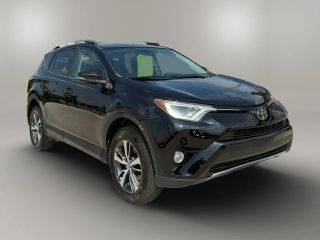 2017 Toyota RAV4 XLE FWD photo