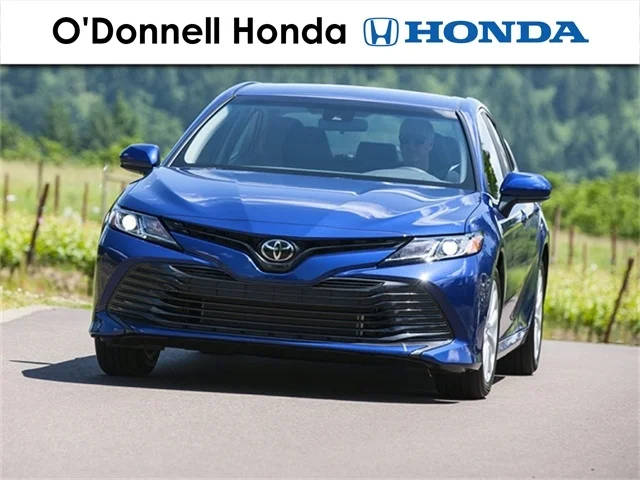 2018 Toyota Camry LE FWD photo
